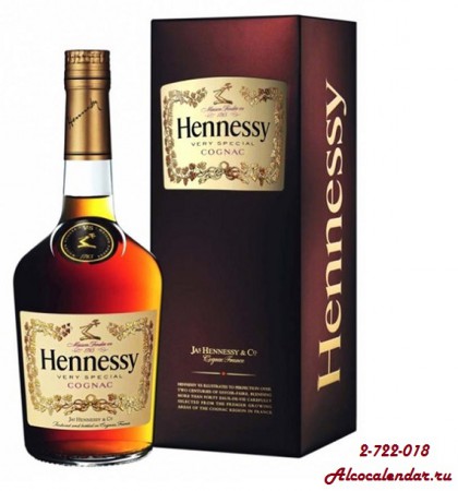 Hennessy V.S является самым продаваемым коньяком в мире, а также прямым потомком первого коньяка, который был выпущен около 200 лет назад. 1L-2500